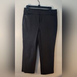 Old Navy Women's Straight Leg High Rise Pixie Pants - Size 8P